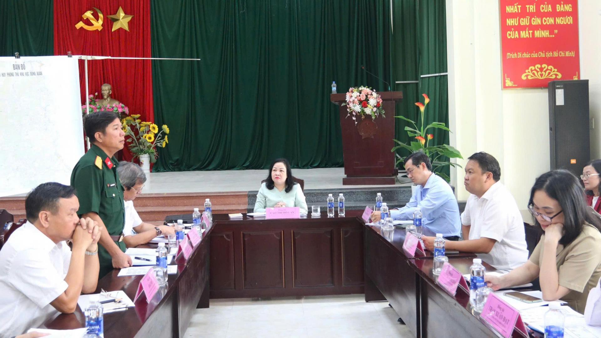 Quang cảnh làm việc tại phường Xuân Đài, TX Sông Cầu. Ảnh: HÀ MY